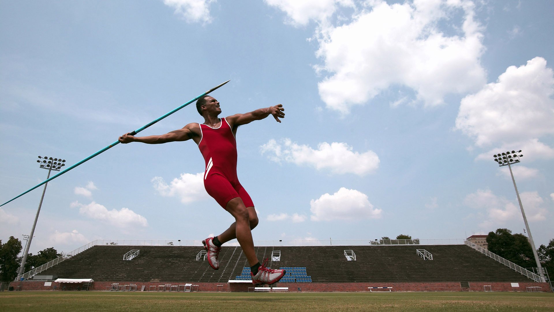 绿色环保场馆建设步伐加快,打造未来绿色足球新时代,绿色环保展览